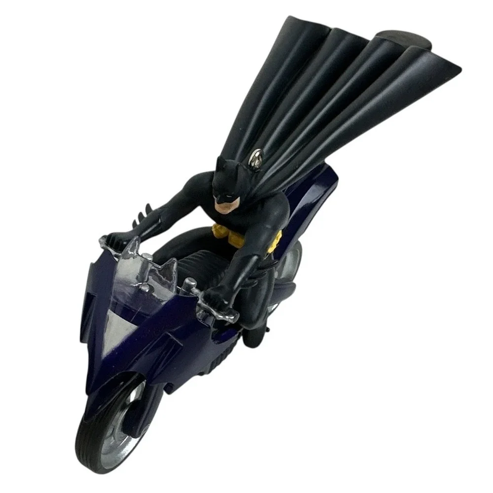 Hallmark Keepsake 2005 Batman The Batcycle Ornament Robert Chad DC QXI6252